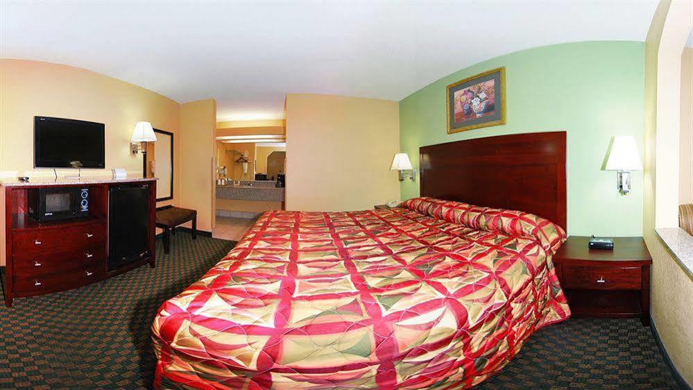 Rodeway Inn & Suites New Orleans Exteriér fotografie